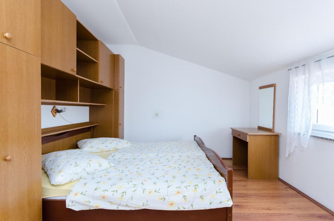 Apartments Anica J Lopar Buitenkant foto