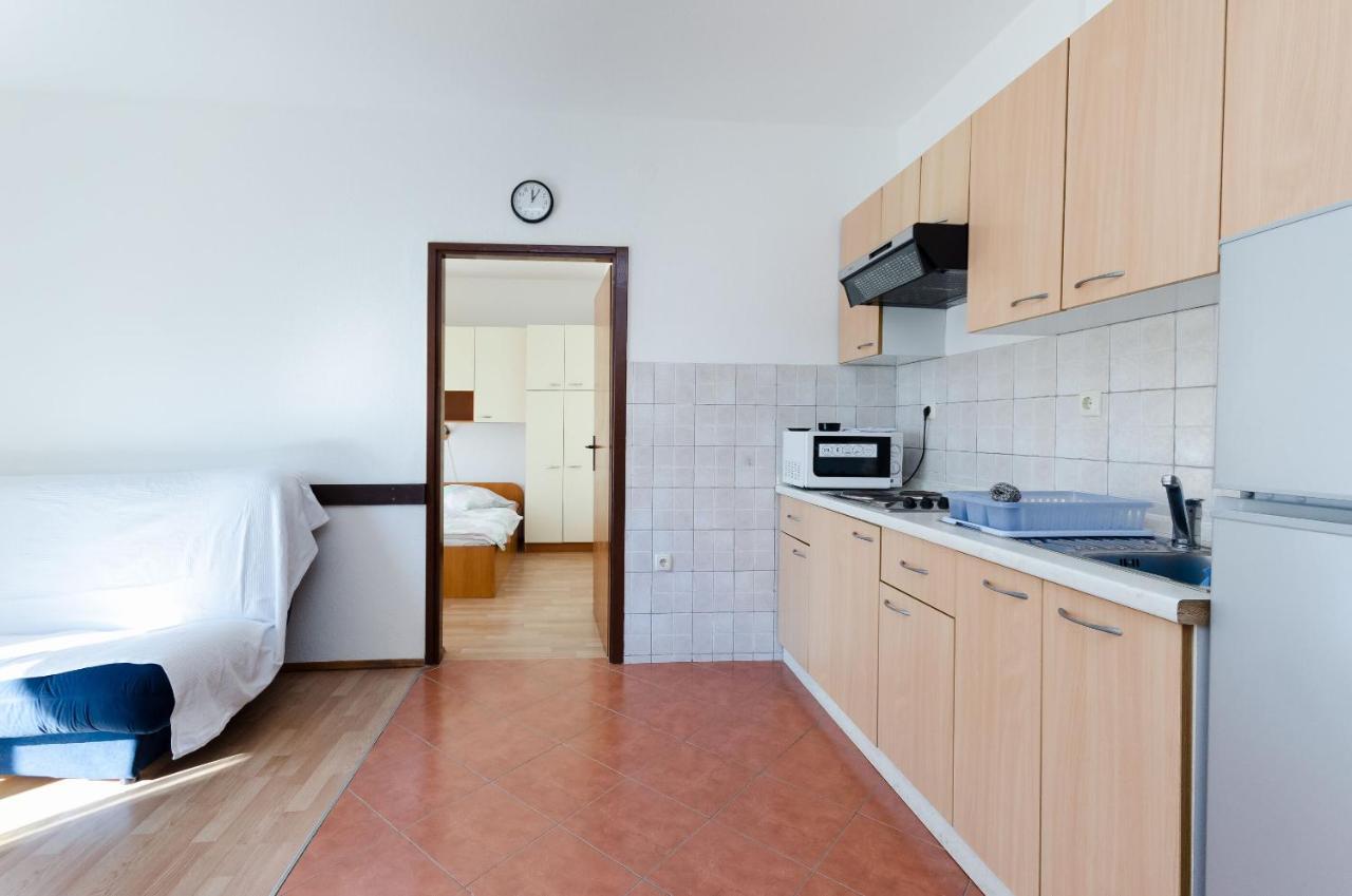 Apartments Anica J Lopar Buitenkant foto